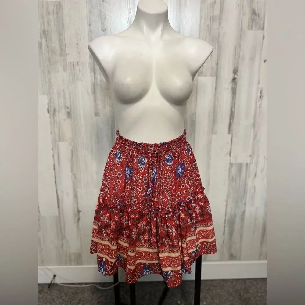 Red Boho Floral Ruffle Skirt Womens Medium Elastic Waist Tiered Mini Skirt